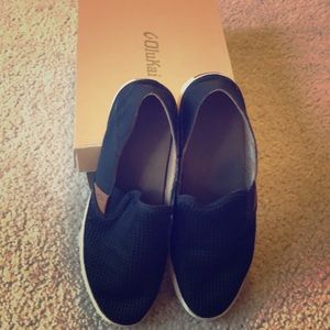 OluKai Pehuea Slip Ons Women’s 11
